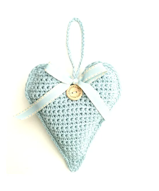 COTTON POD Crochet Kit ~ Classic Heart ~ Small