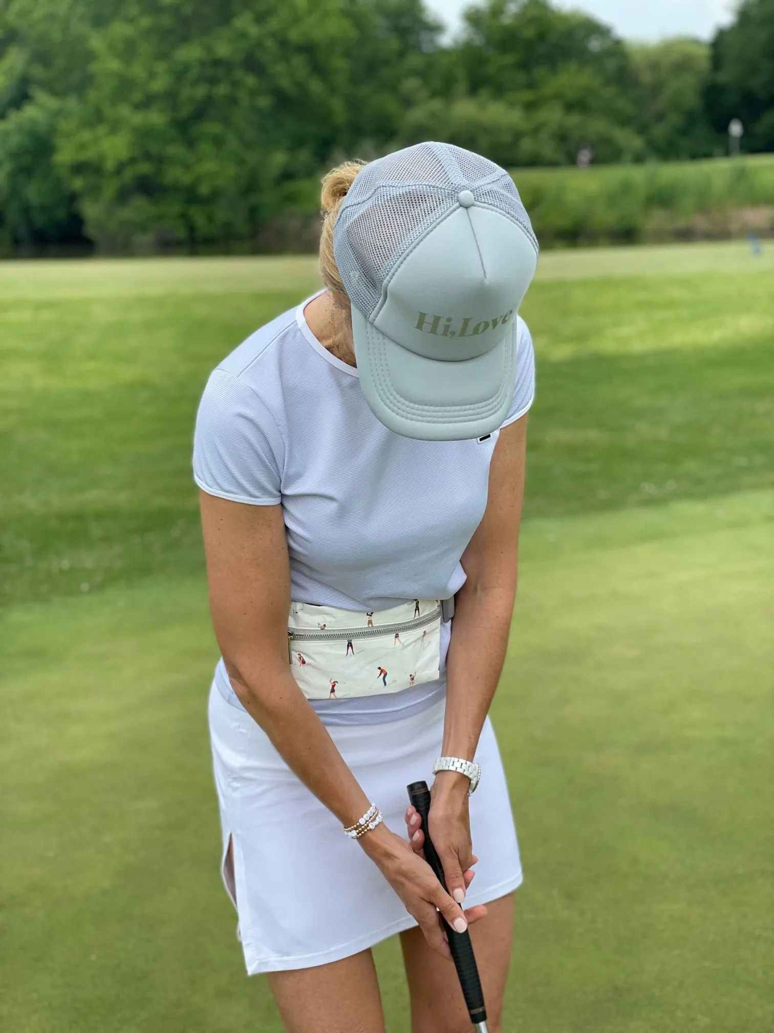 Lay Flat Fanny Pack with Golfers on the Green