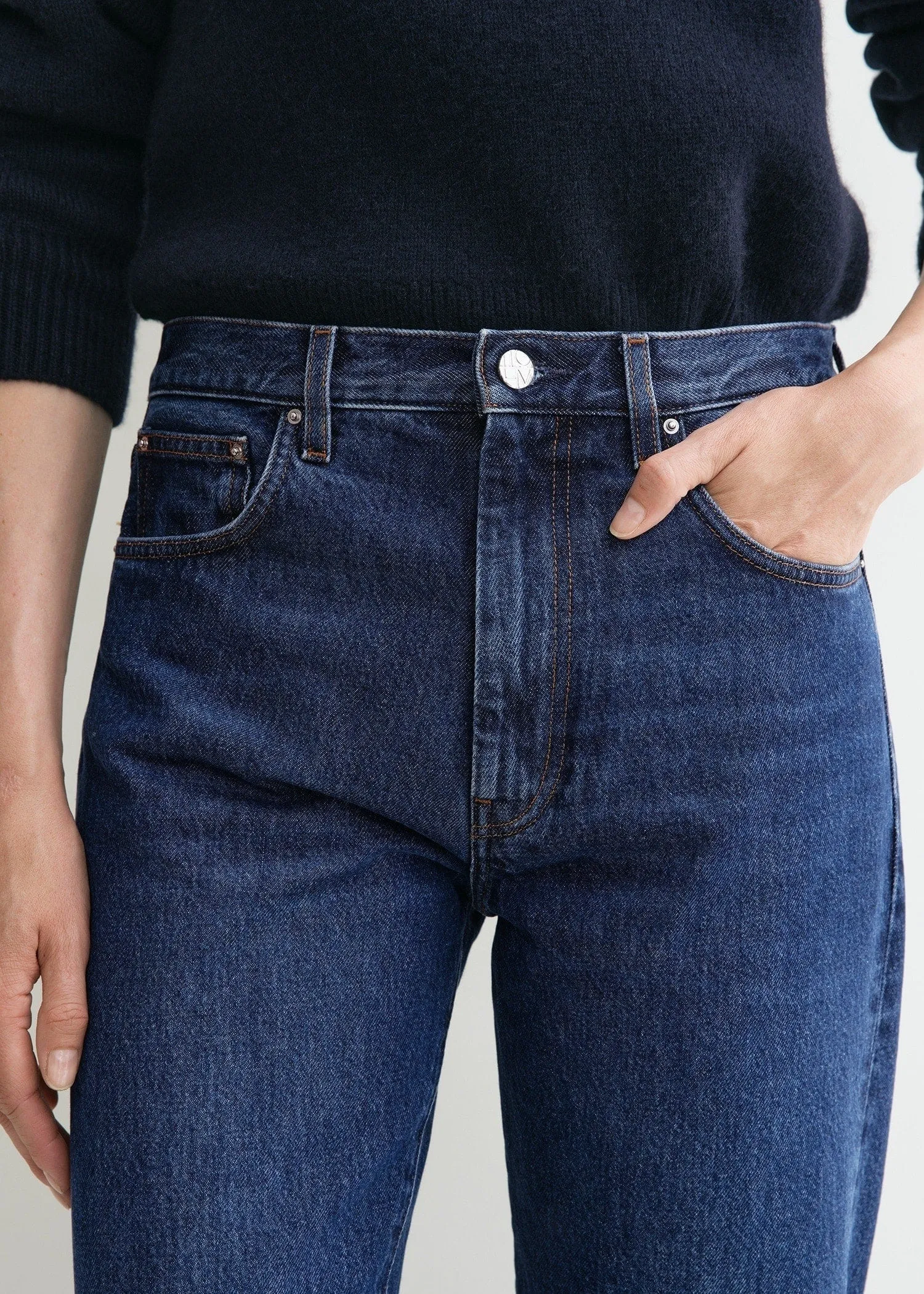 Twisted seam denim dark blue